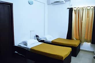 Laals Inn - The Economy Hotel, Kochi 2